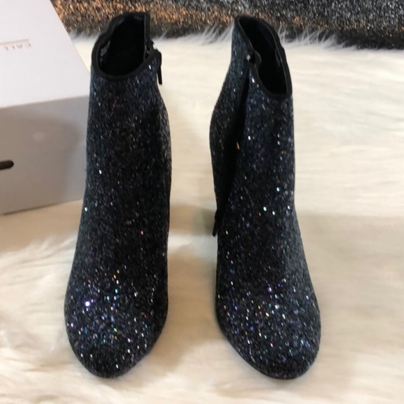 SOLD‼ Talcahuano Navy Glitter Ankle Boot - Picture 3 of 8